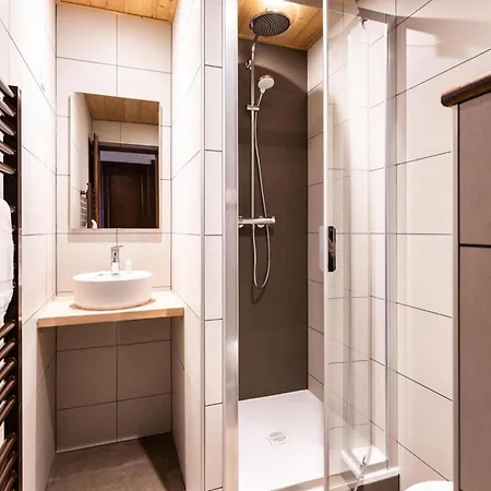 Spacious Alpine Apartment Val Thorens