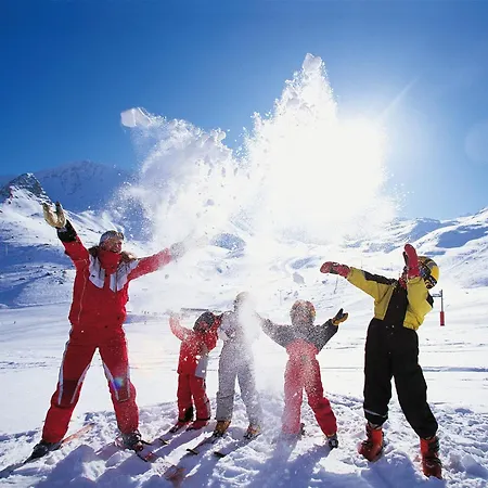 Spacious Alpine Апартаменты